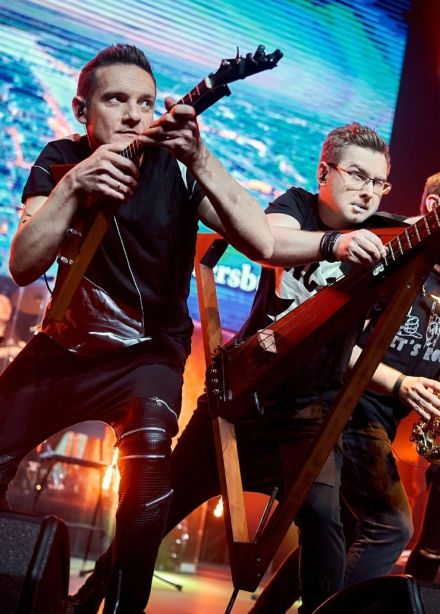 Новогодняя дискотека с Bis-Quit Band. Хиты 80-х, 90-х, 2000-х