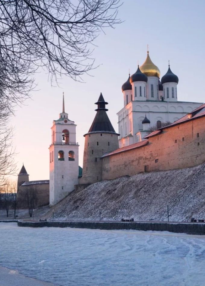 Псков — Изборск — Печоры. Легенды псковского края
