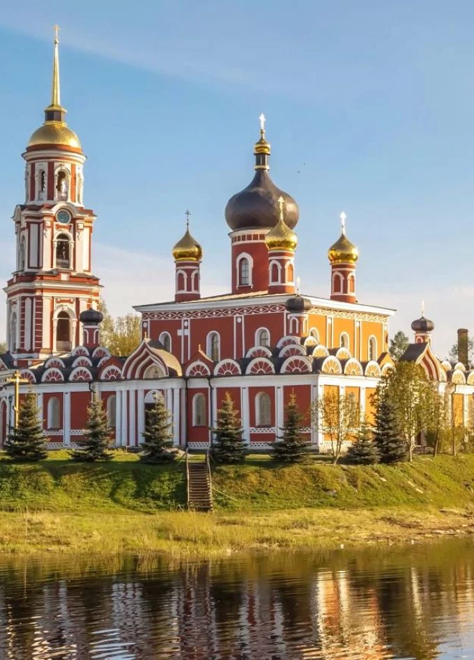 Старая Русса. От солеваров до Достоевского