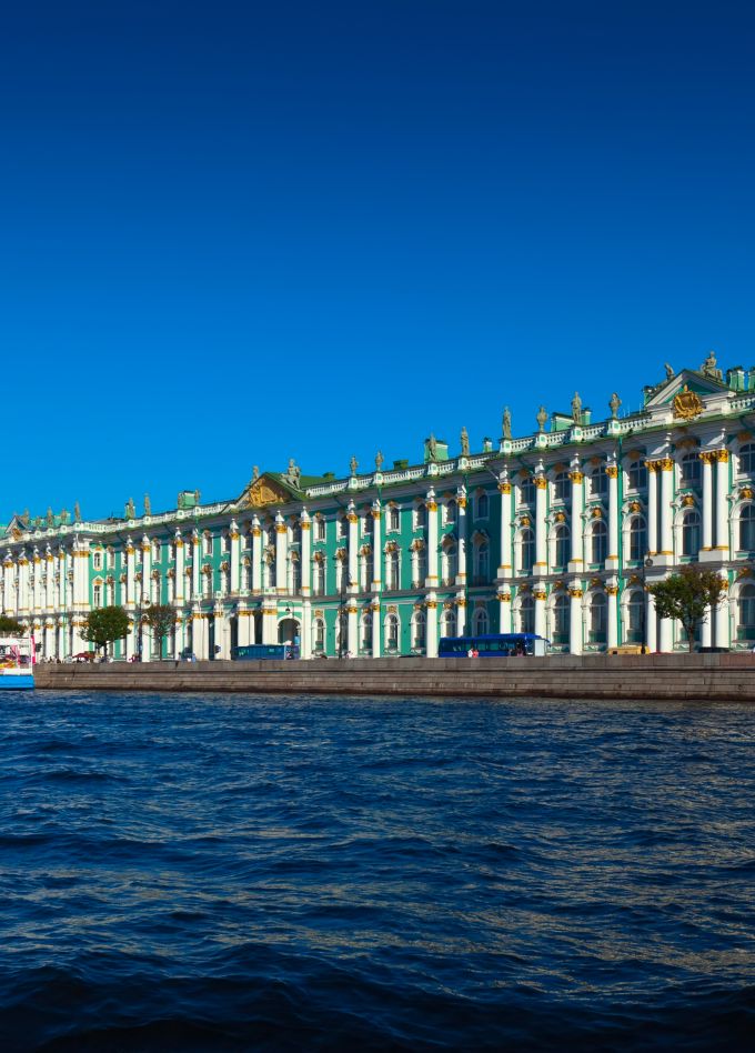 На выстрел пушки
