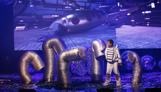 Шоу «Лунозавр в космосе. Новогодняя версия»