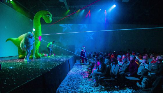 Шоу «Яйцо динозавра. Новогодняя версия»