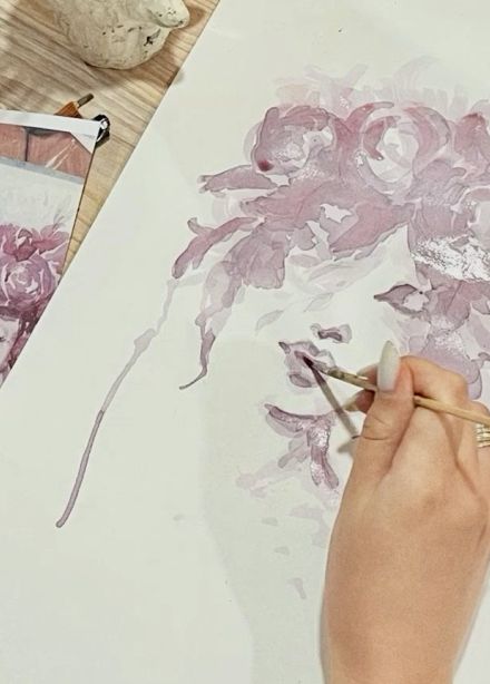 Арт-вечеринка в атмосферной студии: рисуем вином