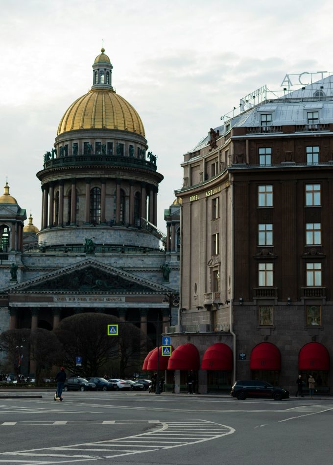Фотосессия на питерских улочках и террасе с видом на Исаакиевский собор!