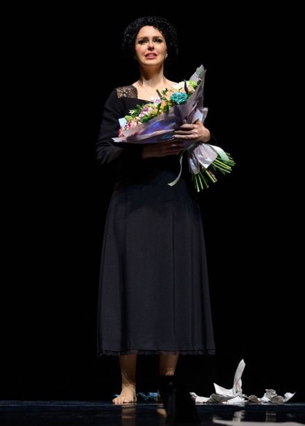 Моноспектакль «Эдит Пиаф. Жизнь в розовом цвете»