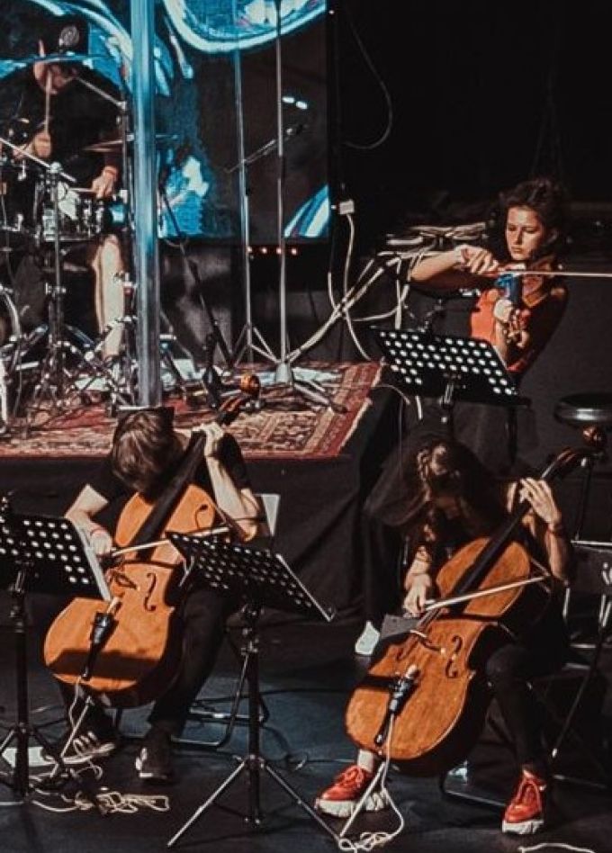 Hard Rock Orchestra. Twenty One Pilots