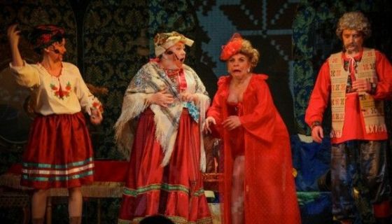 Спектакль «За двумя зайцами, или Дамских дел мастер»