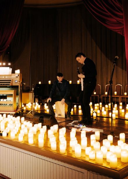 Мировые рок-хиты при свечах