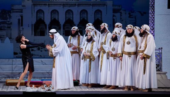 Опера «Итальянка в Алжире»