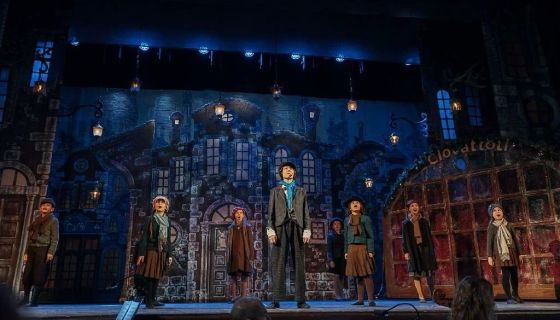 Мюзикл «Путешествие Голубой Стрелы»