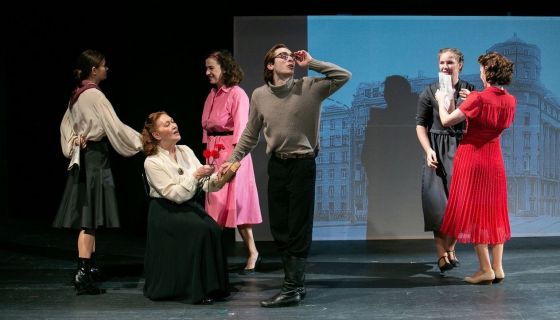 Спектакль «Жизнь — сапожок непарный»