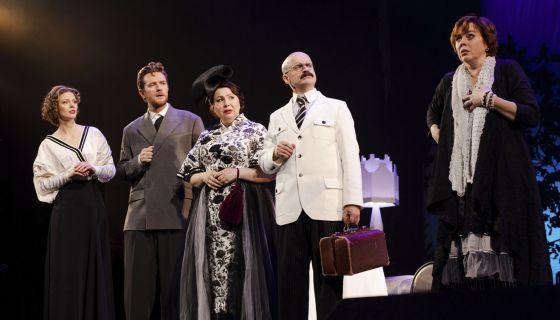 Спектакль «Неугомонный дух»