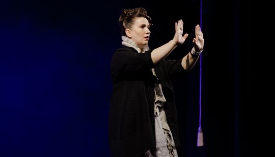 Спектакль «Неугомонный дух»