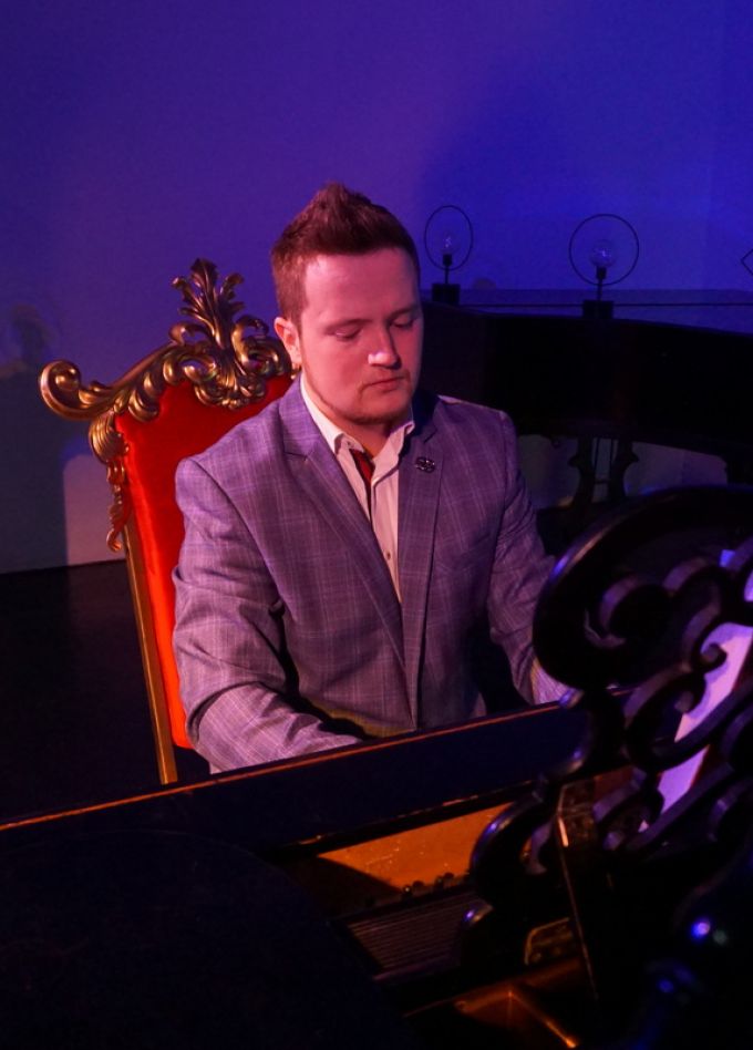 Марк Шубин. Отражение спящего города