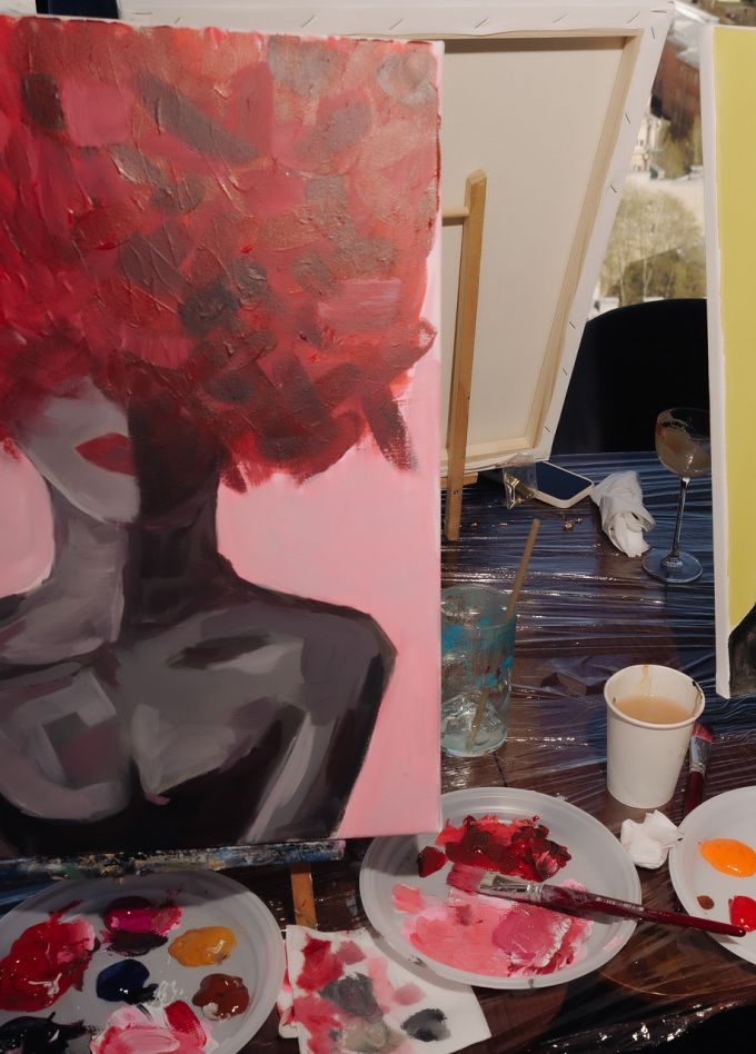 Арт-вечеринка Artvibes. Рисуем акрилом на холсте с видом на Аврору