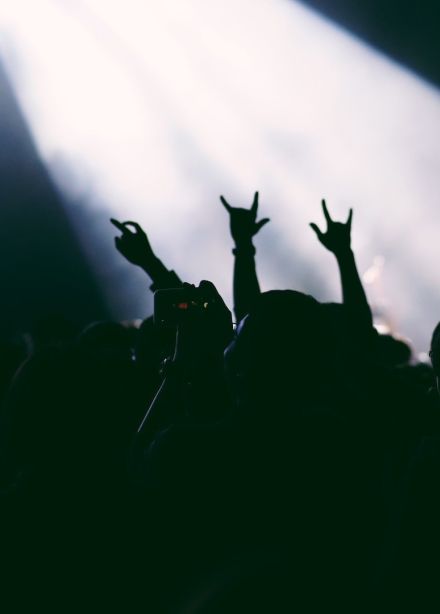 Atomic Cellos. Рок-хиты на виолончелях