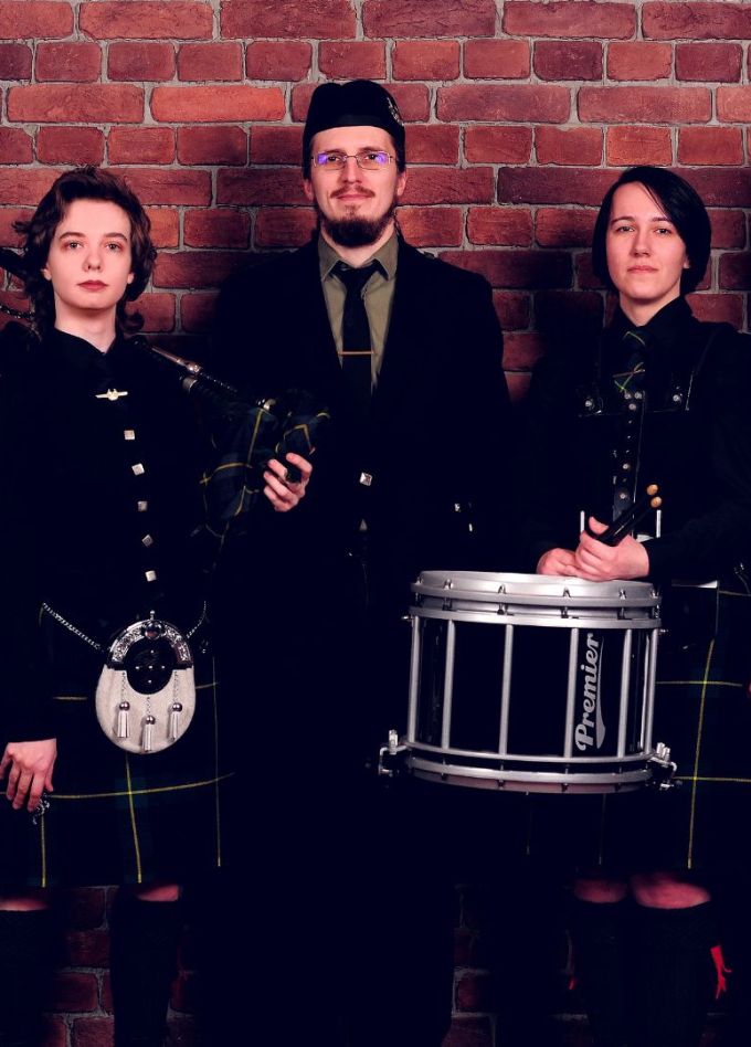 Волынки и барабаны Санкт-Петербурга