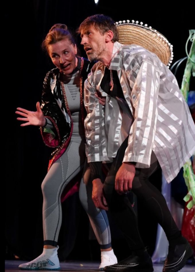 Спектакль-антиутопия "Последние за стеной" (Д. Орехов)