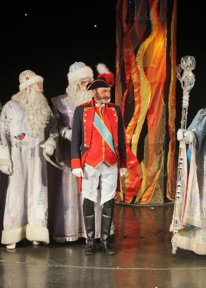 Двенадцать месяцев