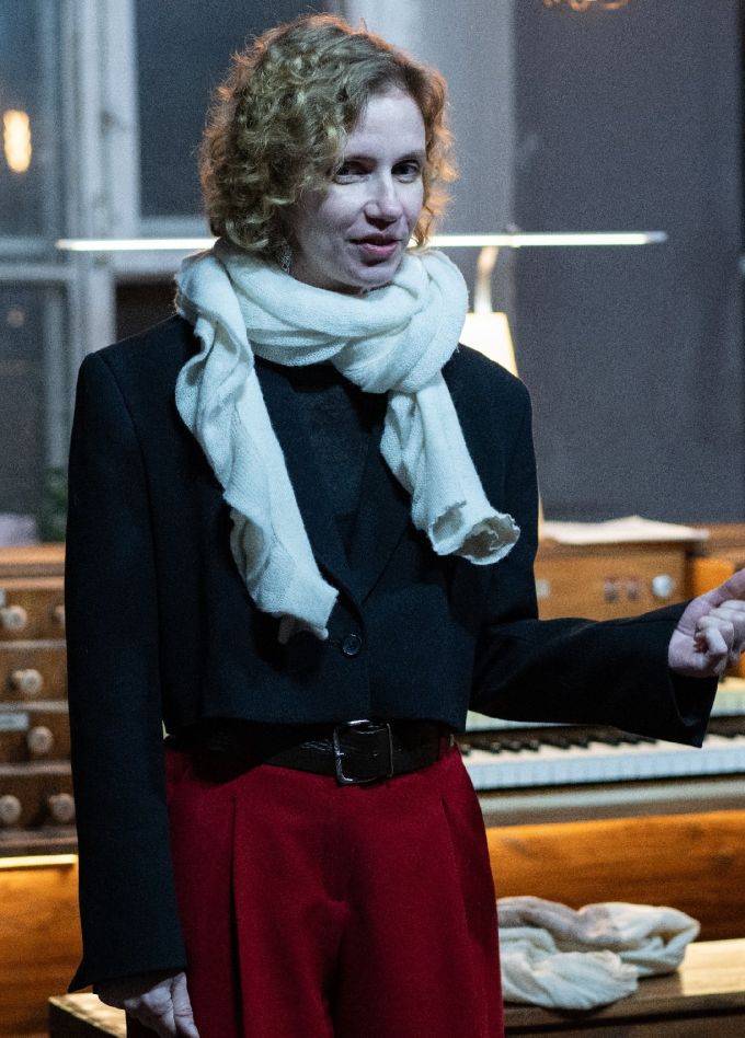 Орган и саксофон при свечах в соборе