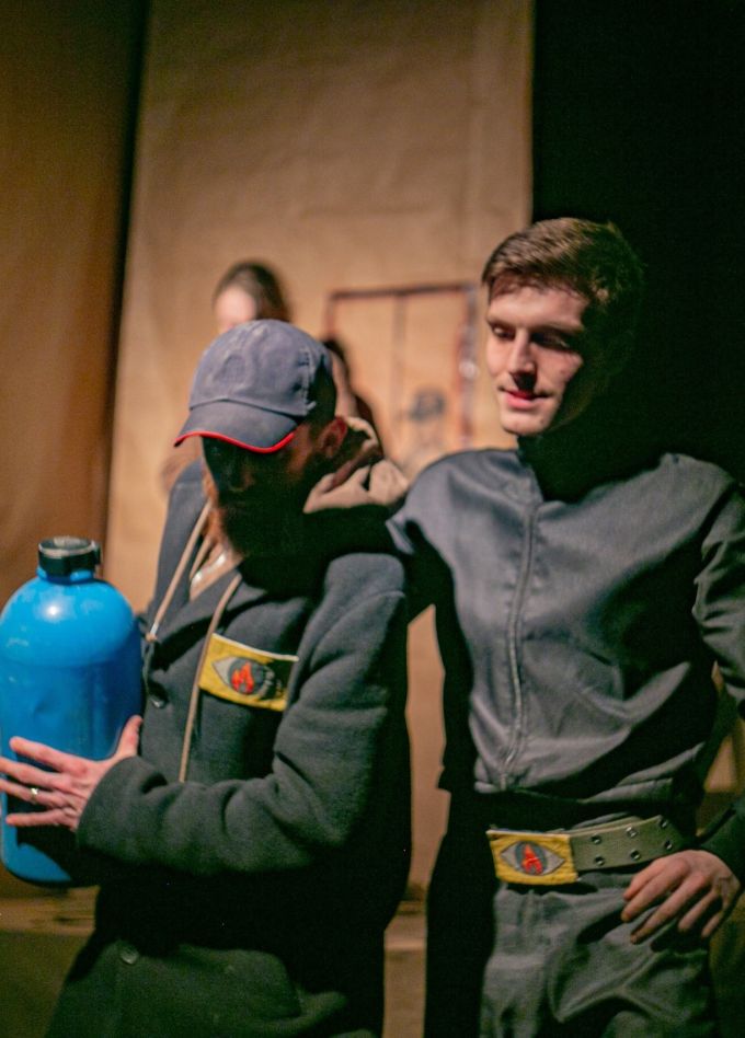 451 градус по фаренгейту