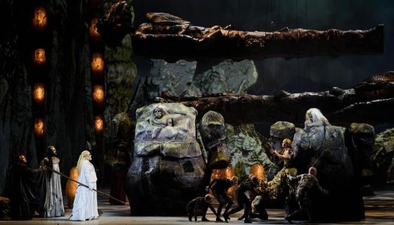 Опера «Золото Рейна»