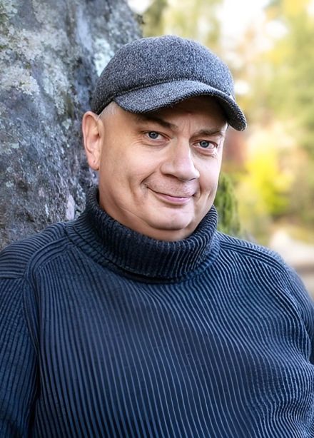 Александр Новиков