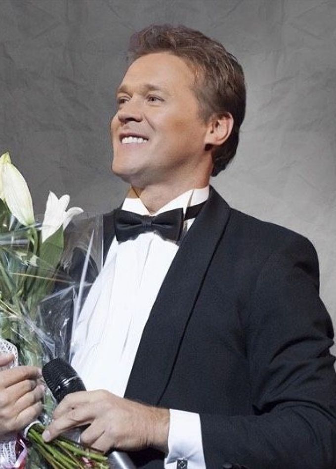 Сергей Любавин, Красное Село