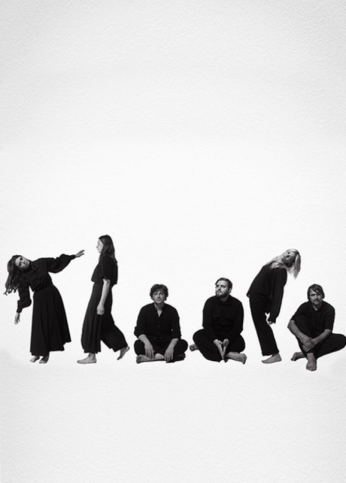 Бонд с кнопкой