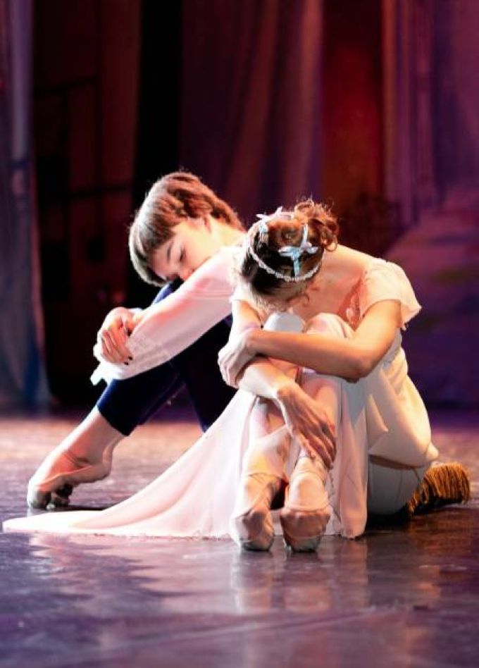 Балетный спектакль "Щелкунчик".