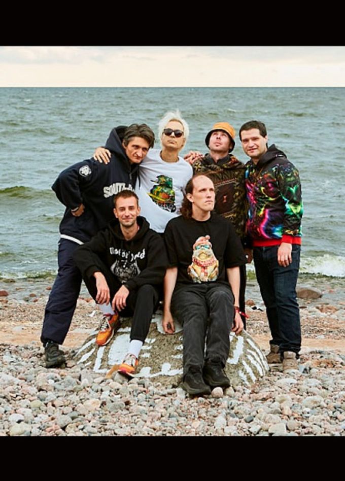 THE LEGENDARY FLOWER PUNK