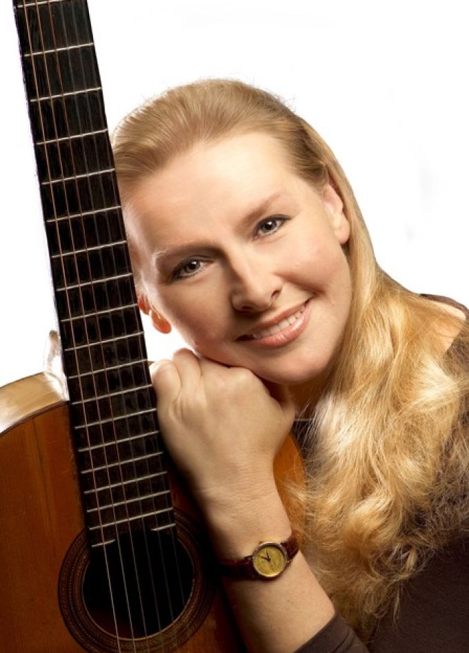 Галина Хомчик, Ломоносов