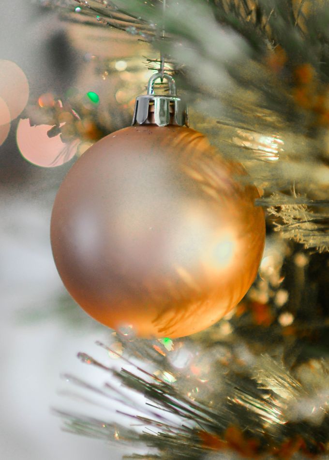 Баба Яга и чемодан Деда Мороза