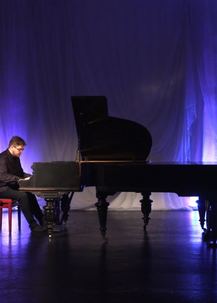 Антон Самсонов. Бетховен. Странник во Вселенной