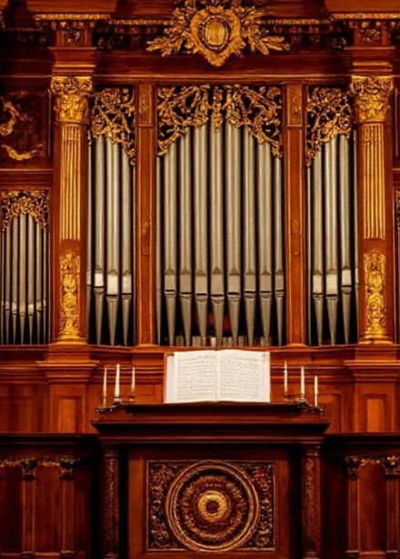 Новогодний орган при свечах: от Баха до Чайковского