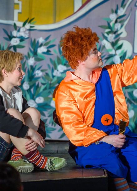 Малыш и Карлсон, который живёт на крыше