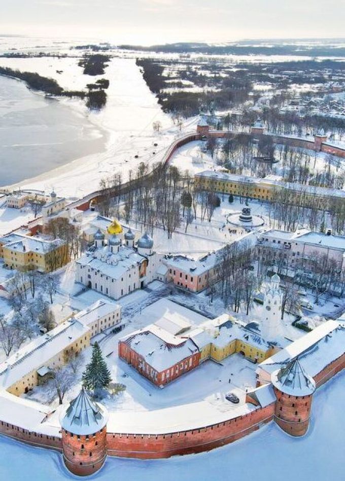 Новогодние сокровища двух городов Валдай и Великий Новгород