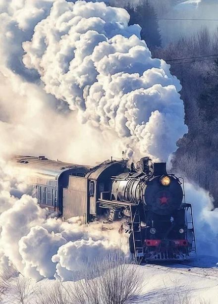 В новогоднюю Карелию на ретропоезде: водопады и Рускеала