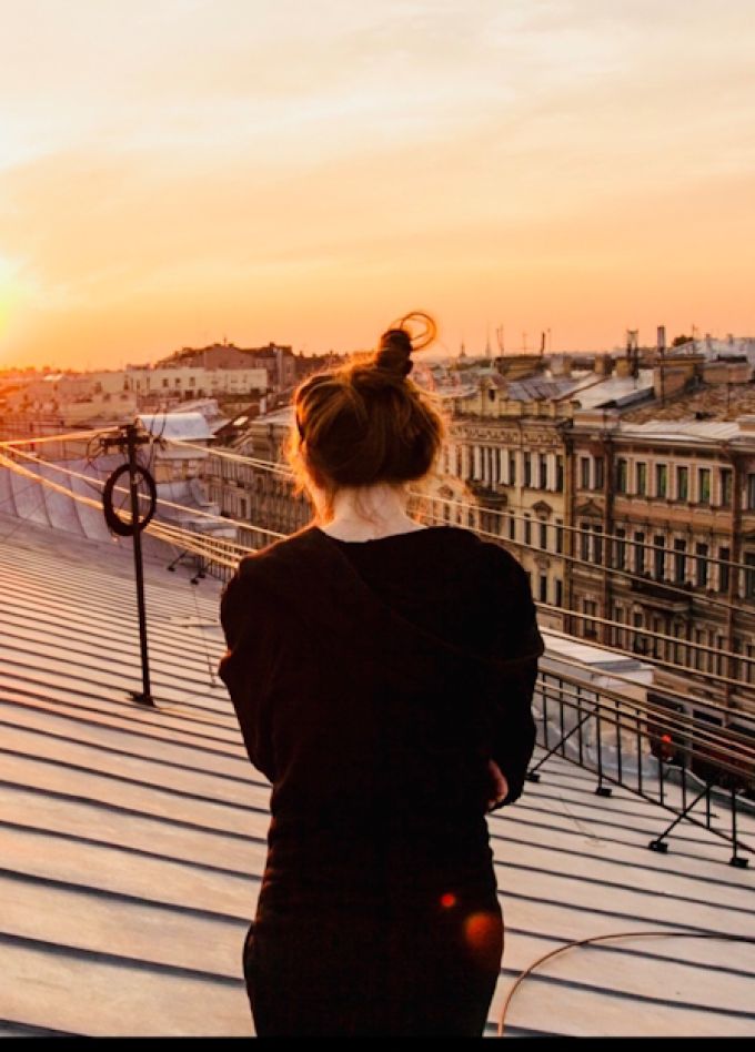 Крыши + дворы + красивые парадные доходных домов + коммуналка Довлатова