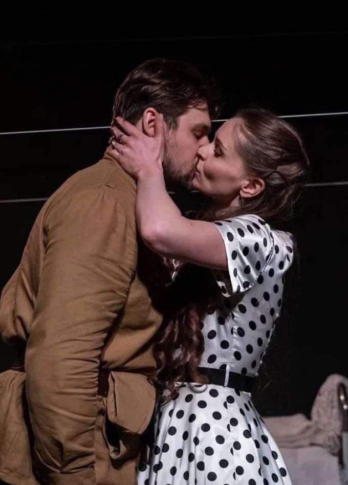 Спектакль «Отпуск по ранению»