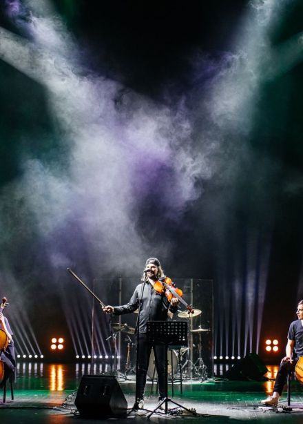 Atomic Cellos. Рок-хиты на виолончелях