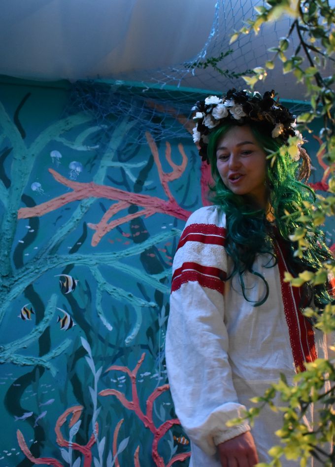 Сказка становится больше