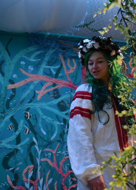 Сказка становится больше