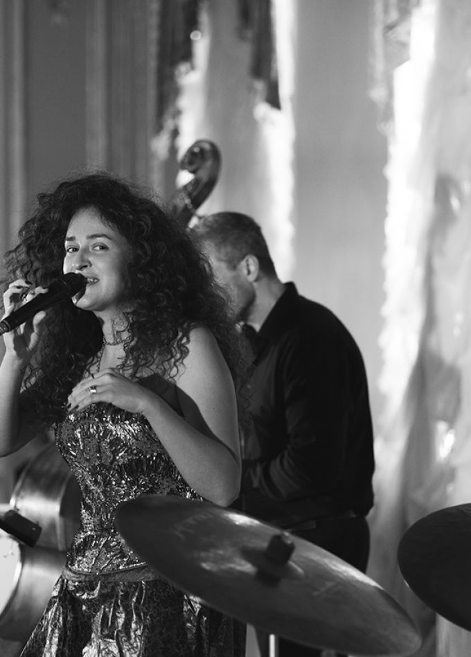 Магия свечей. Эми Уайнхаус. Джаз в особняке