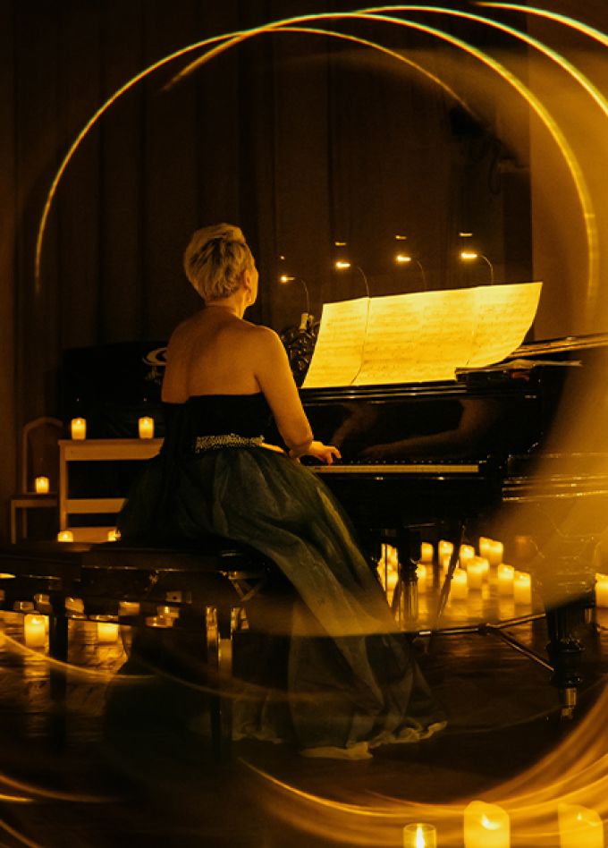 Поэзия при Свечах