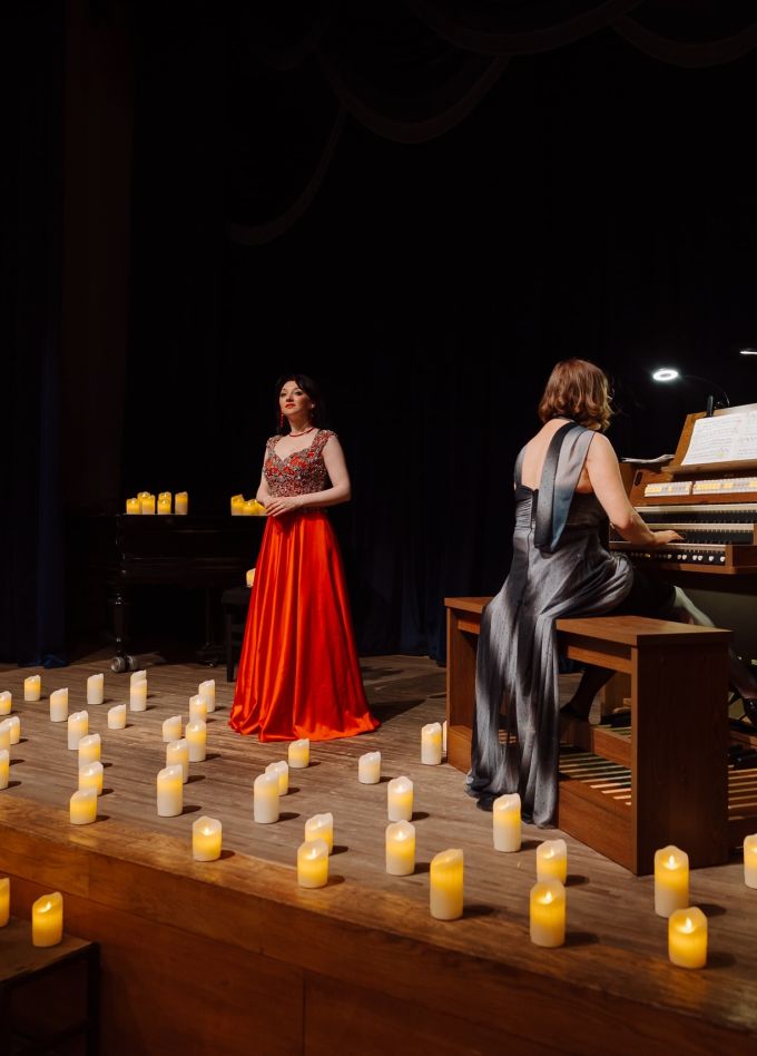 Поэзия при свечах