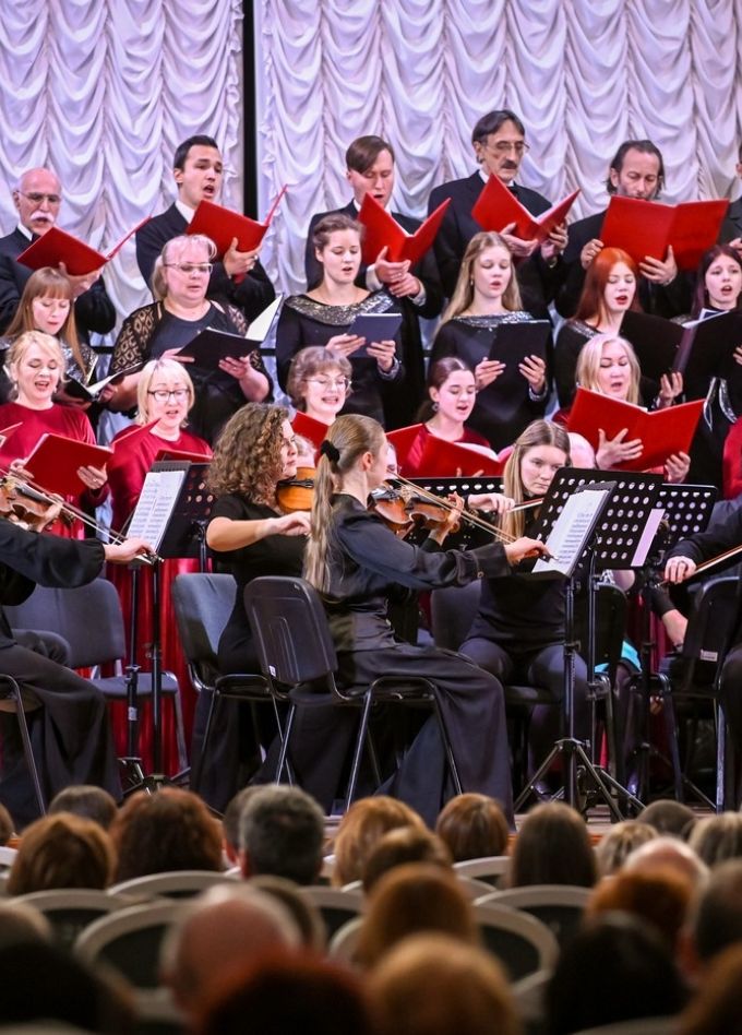 Песни из мультфильмов с оркестром