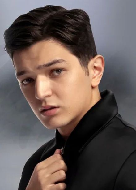 Akmal’, Пушкин