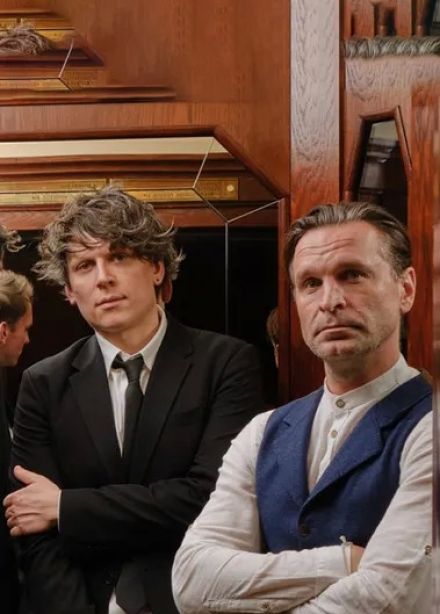 Виктор Добронравов и LRK Trio