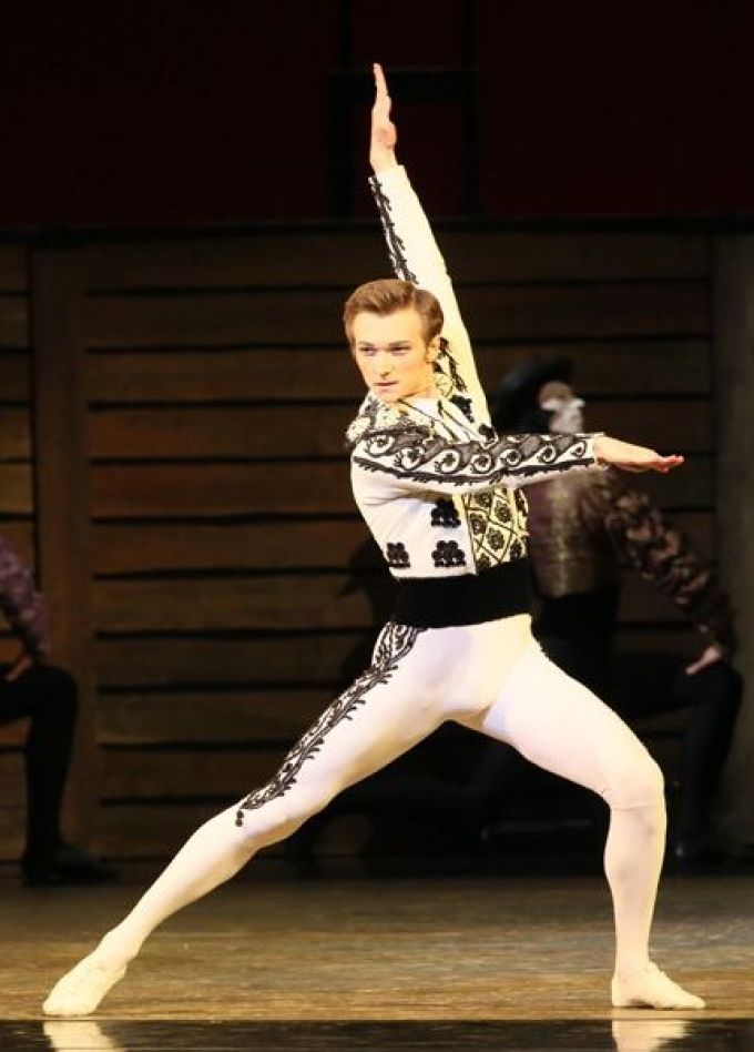 Балеты «Кармен-сюита» и «Хороводы»